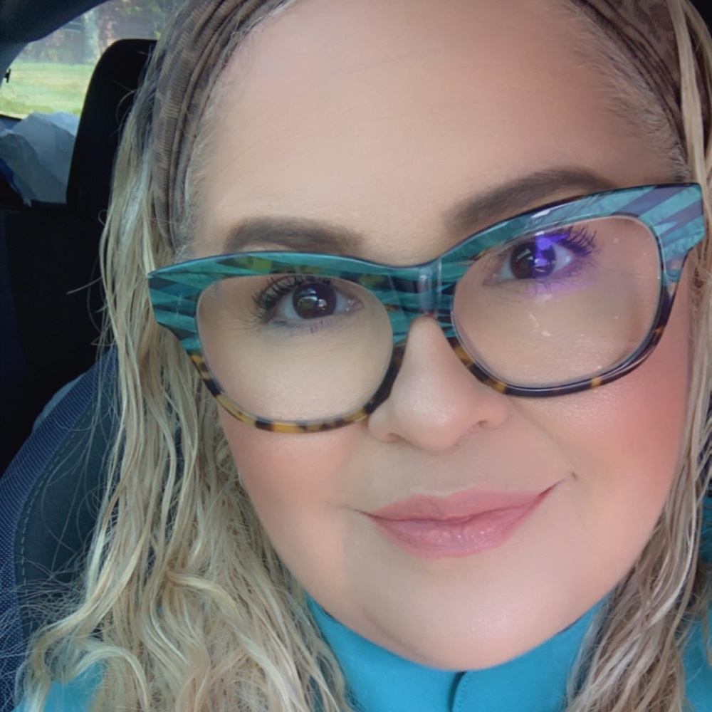 Meet your Posher, Sonia